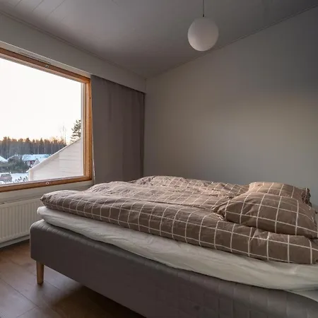 Cozy Arctic Circle *